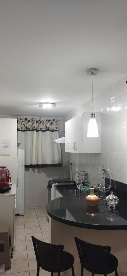 Condominio Bahamas, Prainha - Карагуататуба Екстериор снимка
